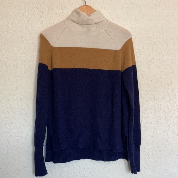 J.Crew cream tan and navy blue color block merino Wool turtleneck sweater - Picture 3 of 13